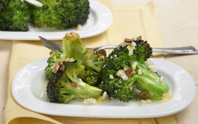 brócoli con esencias de ajo y perejil