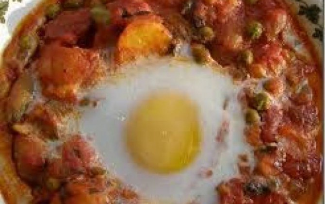 huevos al plato con patatas y bechamel