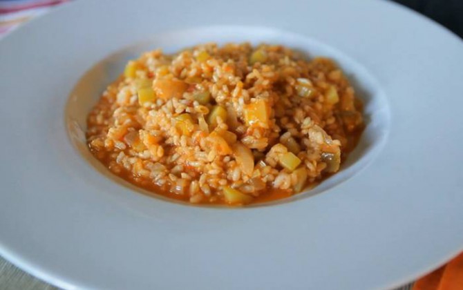 Receta de arroz integral con puerros y calabacín