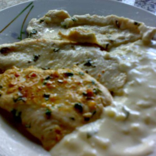 filetes de pollo a la plancha con salsa de nata