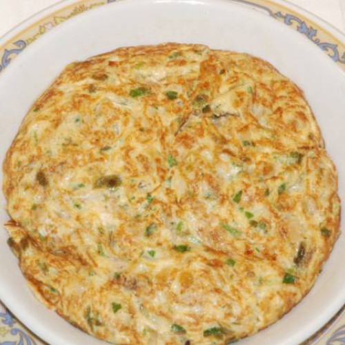 tortilla de champiñones atún y ajos tiernos