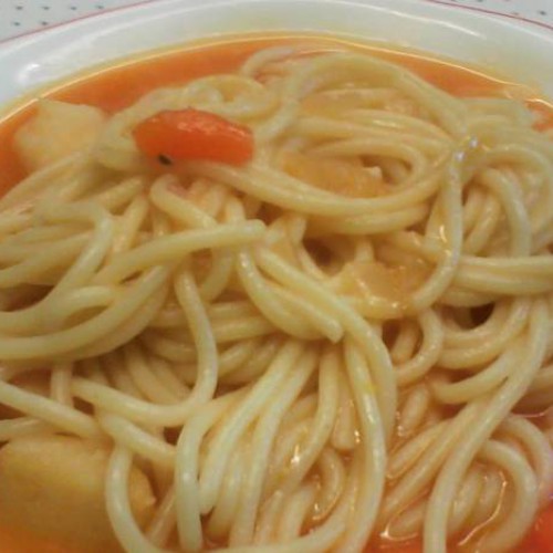 sopa de espaguetis