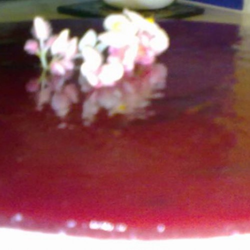tarta de nata con queso mascarpone y mermelada de fresas