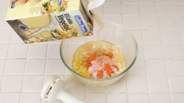 Tercer paso sopa de tomate y calabaza