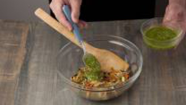 Cómo preparar Lasaña fácil con espinacas, verduras y salsa pesto- Paso 2
