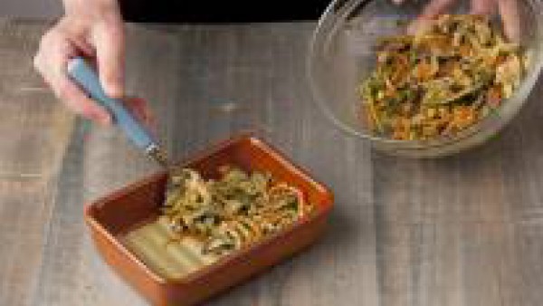 Cómo preparar Lasaña fácil con espinacas, verduras y salsa pesto- Paso 4