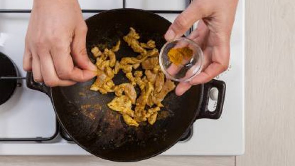 Cómo preparar Tiras de pollo al curry - Paso 3