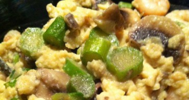 revuelto de champiñones gambas y trigueros