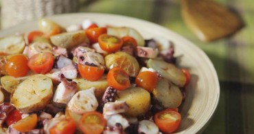 Receta de Ensalada de Pulpo, Patata y Tomates Cherry