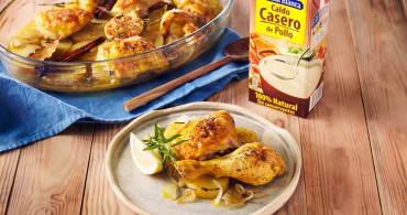 Pollo al horno con patatas y cebolla