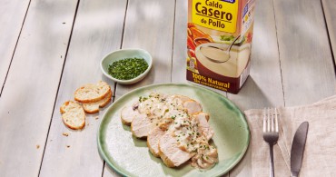 Solomillo de pavo con salsa de cebolla y champiñones