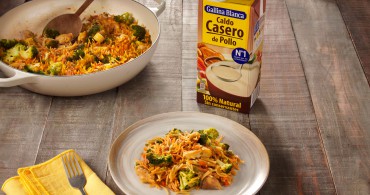 Fideos con pollo y verduras