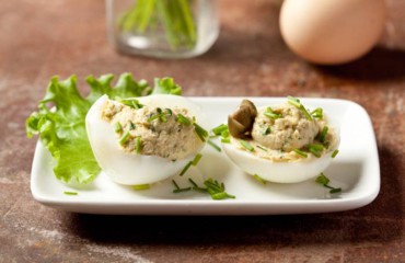 Huevos rellenos: la receta fácil y ligera para los días calurosos
