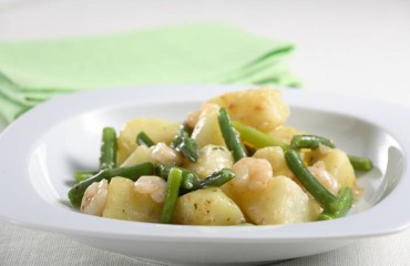 patatas con espárragos en salsa