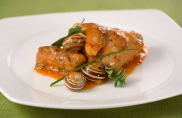 Conejo con caracoles