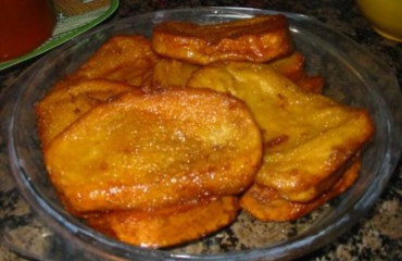 rebanadas de pan frito