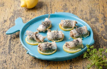 Sardinas con limón y laurel