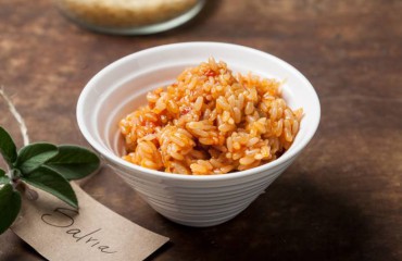 Arroz con tomate y salvia