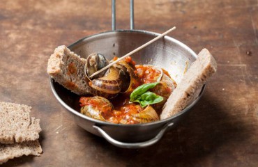 Caracoles con tomate