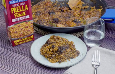 Arroz costilla y butifarra