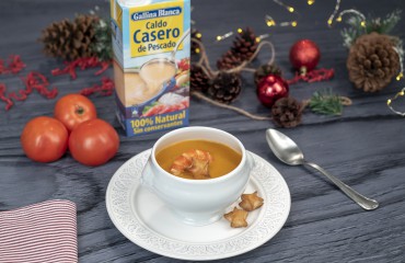 Crema de pescado con marisco con producto